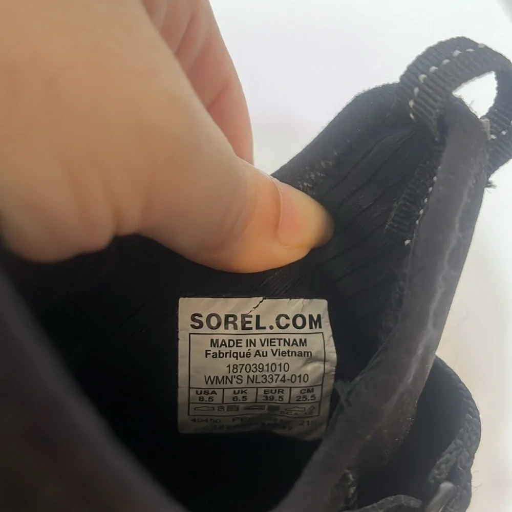 Sorel Womens Kinetic Sneak NL3374-010 Black Slip On Sneaker Shoes US 8.5‎